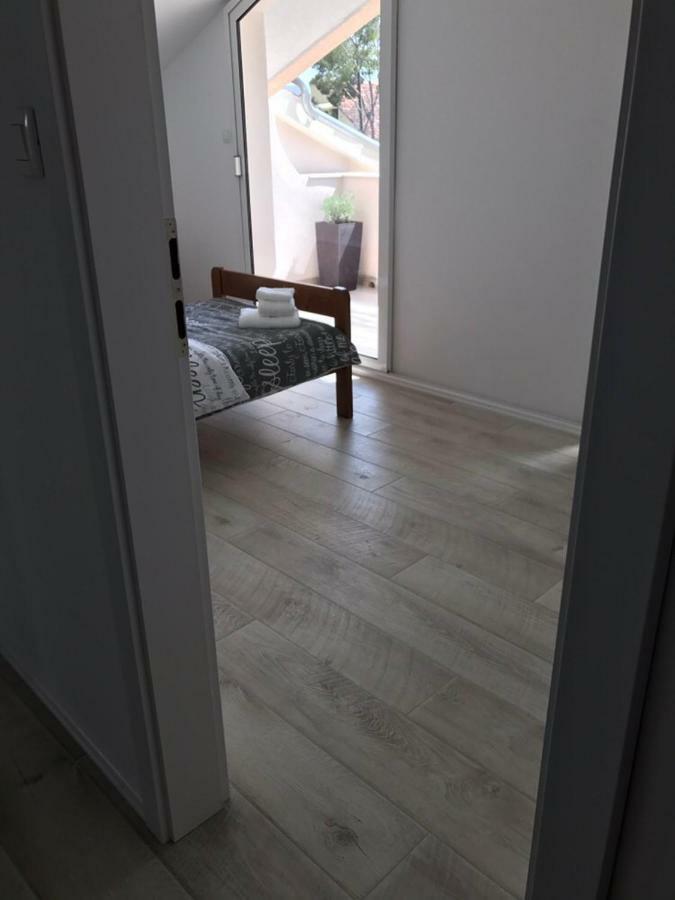 Relaxing Whole Top Floor Apartment By The Sea Žaborić Exterior foto